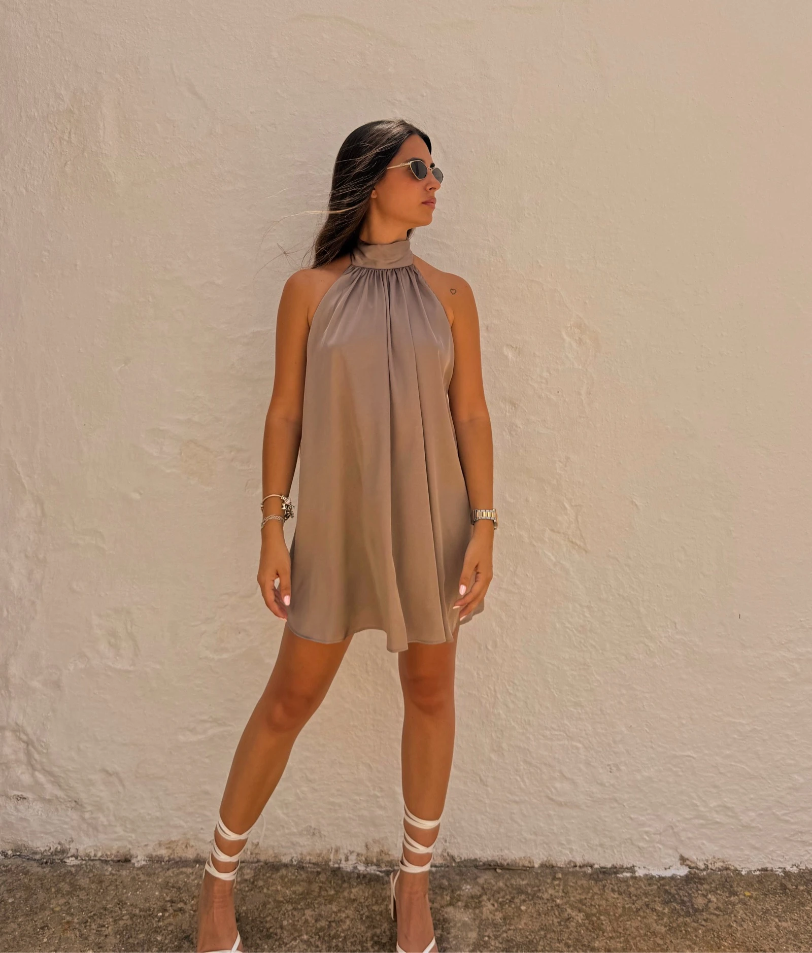 Elegant champagnekleurige jurk – photo 6